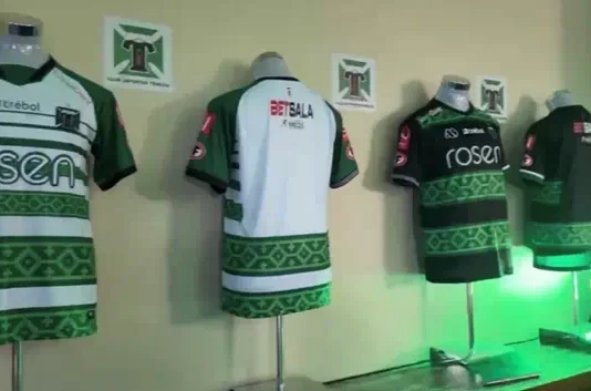 Club de Deportes Temuco hace oficial campaña de abonados 2023 y camiseta